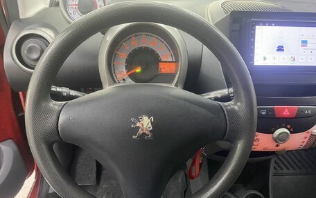 Peugeot 107 I рестайлинг, 2011 год, 420 000 рублей, 10 фотография