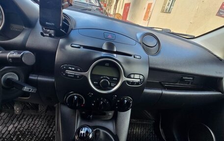 Mazda 2 III, 2008 год, 380 000 рублей, 23 фотография