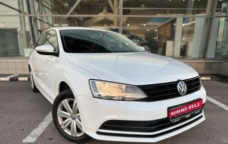 Volkswagen Jetta VI, 2016 год, 1 420 000 рублей, 3 фотография
