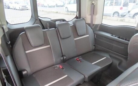 Honda Stepwgn IV, 2022 год, 1 950 000 рублей, 16 фотография