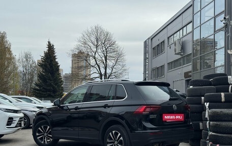 Volkswagen Tiguan II, 2019 год, 2 449 000 рублей, 4 фотография