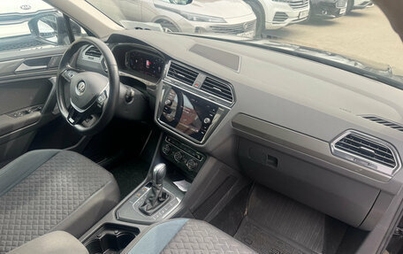 Volkswagen Tiguan II, 2019 год, 2 449 000 рублей, 7 фотография