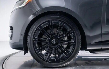 Land Rover Range Rover IV рестайлинг, 2023 год, 18 100 000 рублей, 7 фотография