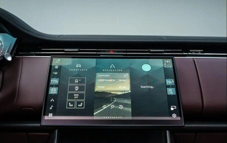 Land Rover Range Rover IV рестайлинг, 2023 год, 18 100 000 рублей, 10 фотография