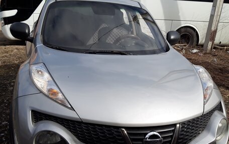 Nissan Juke II, 2013 год, 940 000 рублей, 8 фотография