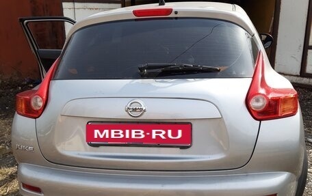 Nissan Juke II, 2013 год, 940 000 рублей, 16 фотография