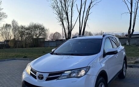 Toyota RAV4, 2013 год, 2 100 000 рублей, 1 фотография