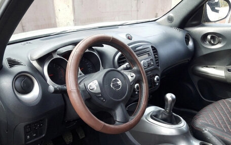 Nissan Juke II, 2013 год, 940 000 рублей, 20 фотография