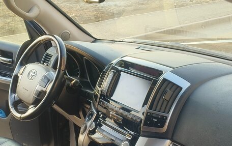 Toyota Land Cruiser 200, 2015 год, 3 280 000 рублей, 13 фотография