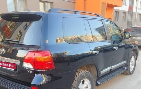 Toyota Land Cruiser 200, 2015 год, 3 280 000 рублей, 8 фотография