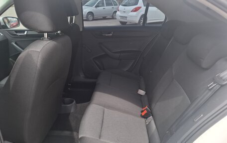 Skoda Rapid I, 2018 год, 1 100 000 рублей, 6 фотография