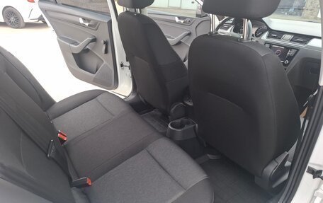 Skoda Rapid I, 2018 год, 1 100 000 рублей, 13 фотография