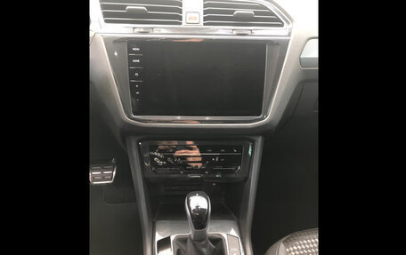 Volkswagen Tiguan II, 2022 год, 2 812 325 рублей, 6 фотография