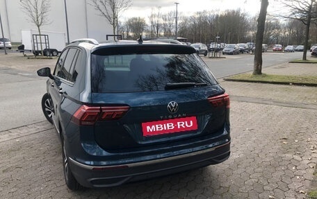 Volkswagen Tiguan II, 2022 год, 2 812 325 рублей, 4 фотография