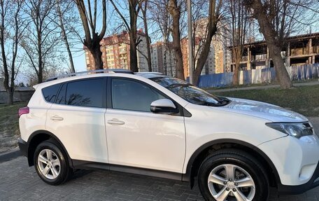 Toyota RAV4, 2013 год, 2 100 000 рублей, 2 фотография