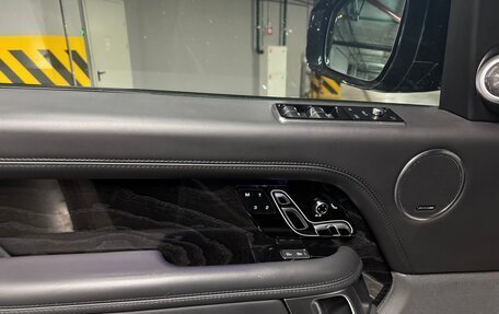 Land Rover Range Rover IV рестайлинг, 2021 год, 10 250 000 рублей, 10 фотография