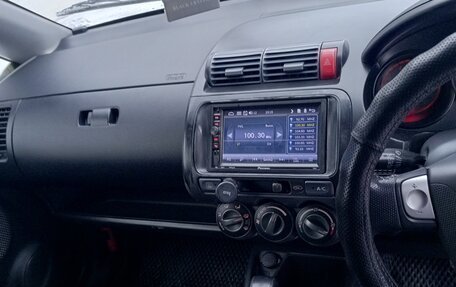 Honda Fit III, 2002 год, 399 000 рублей, 8 фотография