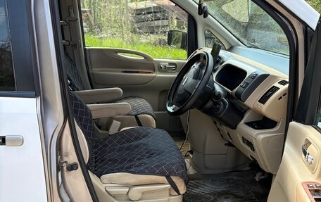 Nissan Serena III, 2005 год, 570 000 рублей, 23 фотография