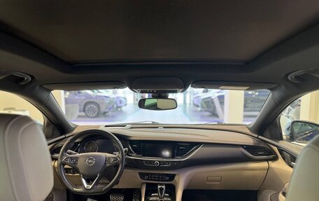 Opel Insignia II рестайлинг, 2018 год, 2 159 000 рублей, 11 фотография