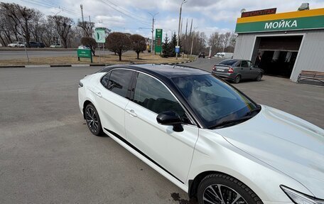 Toyota Camry, 2020 год, 3 050 000 рублей, 4 фотография