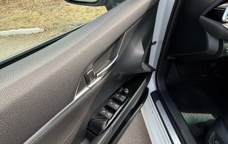 Toyota Camry, 2020 год, 3 050 000 рублей, 10 фотография