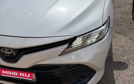 Toyota Camry, 2020 год, 3 050 000 рублей, 19 фотография