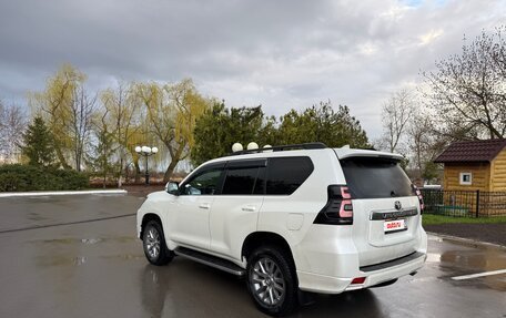 Toyota Land Cruiser Prado 150 рестайлинг 2, 2020 год, 5 600 000 рублей, 2 фотография