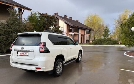 Toyota Land Cruiser Prado 150 рестайлинг 2, 2020 год, 5 600 000 рублей, 3 фотография