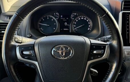 Toyota Land Cruiser Prado 150 рестайлинг 2, 2020 год, 5 600 000 рублей, 8 фотография