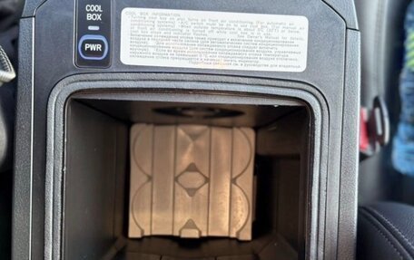 Toyota Land Cruiser Prado 150 рестайлинг 2, 2020 год, 5 600 000 рублей, 12 фотография