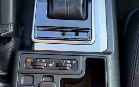 Toyota Land Cruiser Prado 150 рестайлинг 2, 2020 год, 5 600 000 рублей, 13 фотография