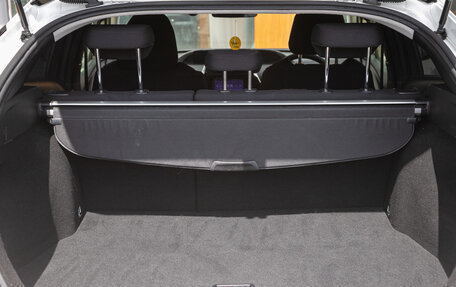 Toyota Prius IV XW50, 2018 год, 1 498 000 рублей, 10 фотография