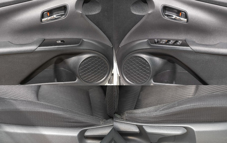 Toyota Prius IV XW50, 2018 год, 1 498 000 рублей, 21 фотография