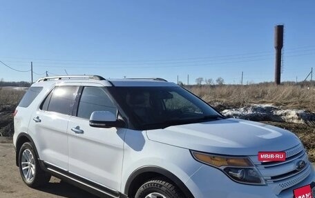 Ford Explorer VI, 2013 год, 1 850 000 рублей, 2 фотография