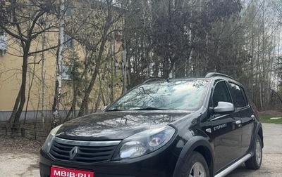 Renault Sandero I, 2013 год, 799 000 рублей, 1 фотография