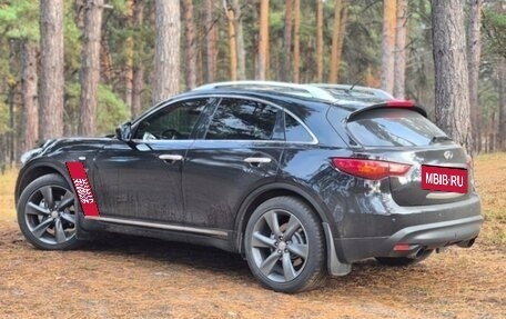 Infiniti QX70, 2014 год, 2 850 000 рублей, 5 фотография