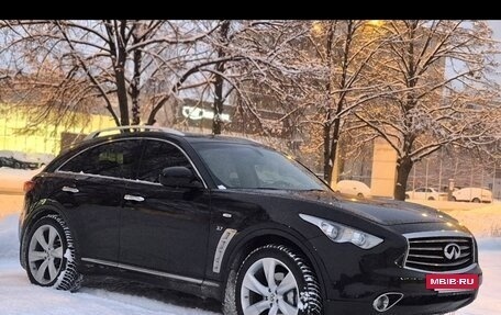 Infiniti QX70, 2014 год, 2 850 000 рублей, 3 фотография