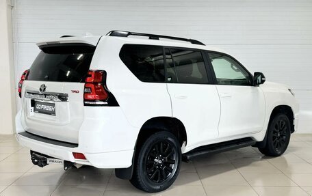 Toyota Land Cruiser Prado 150 рестайлинг 2, 2019 год, 6 400 000 рублей, 6 фотография