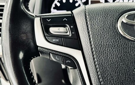 Toyota Land Cruiser Prado 150 рестайлинг 2, 2019 год, 6 400 000 рублей, 23 фотография