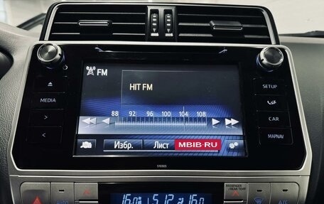 Toyota Land Cruiser Prado 150 рестайлинг 2, 2019 год, 6 400 000 рублей, 16 фотография