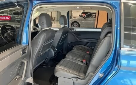 Volkswagen Touran III, 2022 год, 2 100 000 рублей, 13 фотография