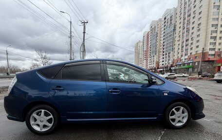 Toyota Prius, 2008 год, 650 000 рублей, 11 фотография