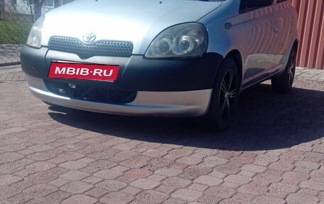 Toyota Yaris I рестайлинг, 2001 год, 325 000 рублей, 8 фотография