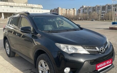 Toyota RAV4, 2013 год, 2 300 000 рублей, 2 фотография