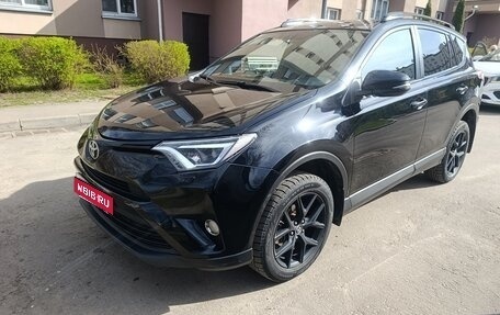 Toyota RAV4, 2019 год, 2 400 000 рублей, 1 фотография
