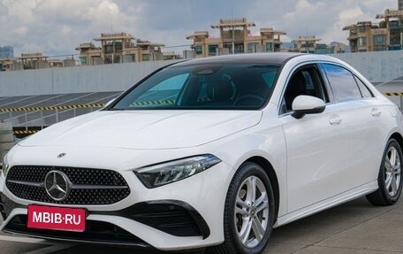 Mercedes-Benz A-Класс, 2023 год, 2 430 000 рублей, 1 фотография