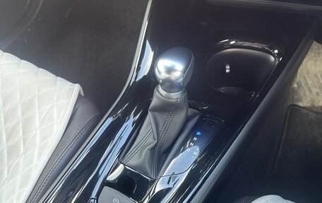 Toyota C-HR I рестайлинг, 2018 год, 1 850 000 рублей, 10 фотография