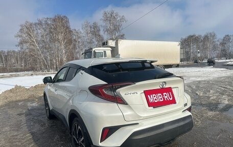 Toyota C-HR I рестайлинг, 2018 год, 1 850 000 рублей, 6 фотография