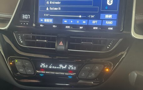 Toyota C-HR I рестайлинг, 2018 год, 1 850 000 рублей, 21 фотография