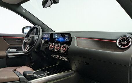 Mercedes-Benz GLA, 2021 год, 3 950 000 рублей, 11 фотография